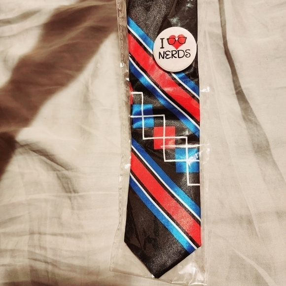 NWT Geek Chic Nerd Halloween Costume Headpiece Tie Glasses Pocket Protector New - Picture 5 of 7